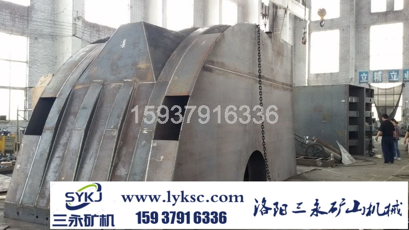 三永礦機(jī)-大型破碎機(jī).jpg